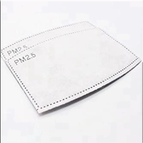 ✨ON SALE✨ Floral Face Mask - Picture 3 of 4